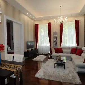 Paprika Deluxe Апартаменты