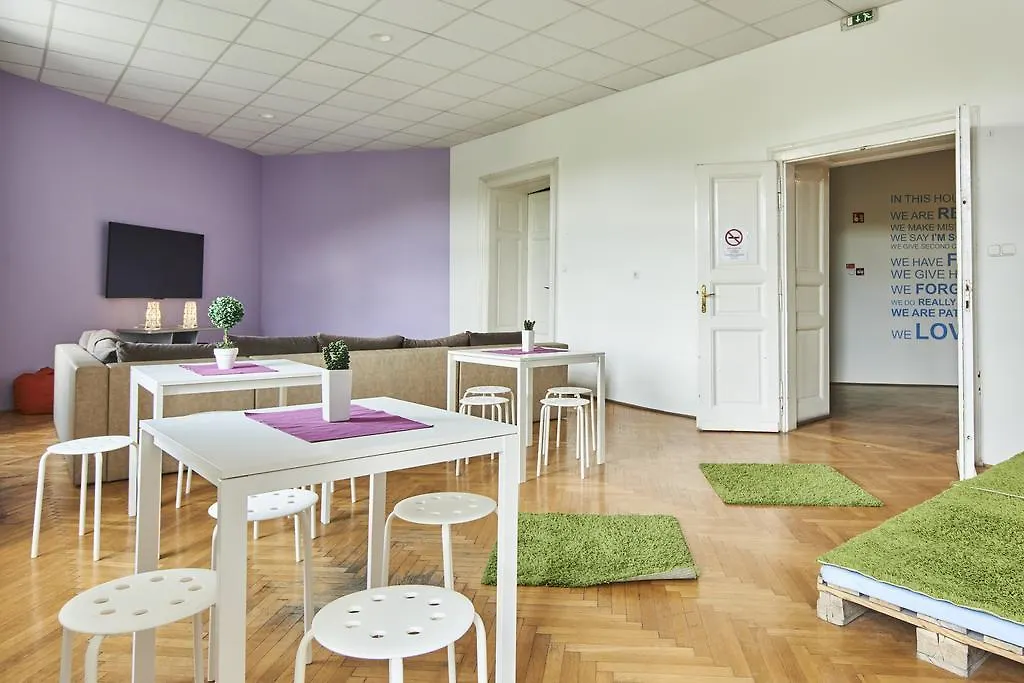 B3 Hostel Будапешт Апартаменты